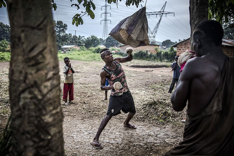 First Place: Luis Tato / Agence France-Presse